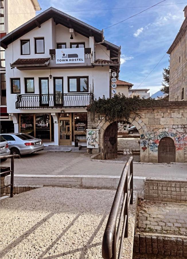 Town Hostel Peje Exterior photo
